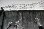 Берлинская стена пала!